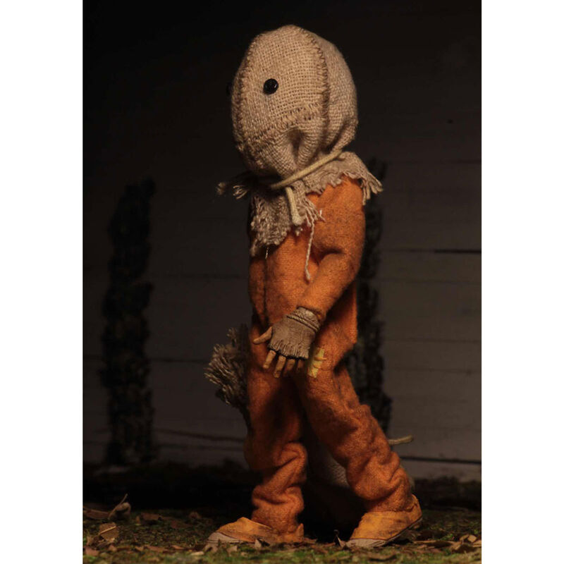 Figura de Sam de Trick 'r Treat de NECA con pijama naranja, saco extraíble y accesorios - 4