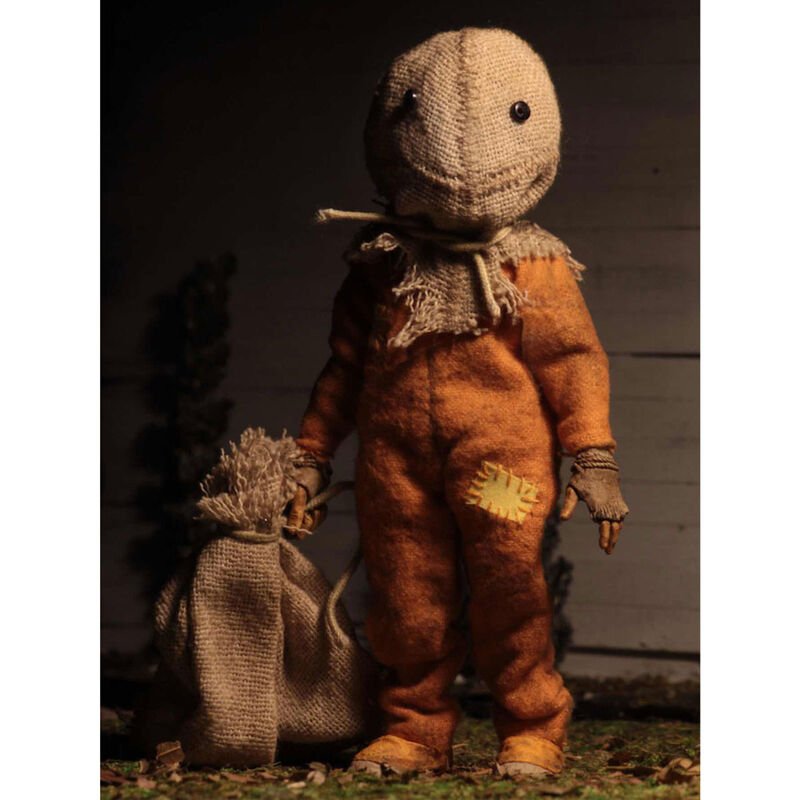 Figura de Sam de Trick 'r Treat de NECA con pijama naranja, saco extraíble y accesorios - 5