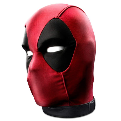 Cabeza interactiva de Deadpool Marvel Legends en rojo y negro - 2
