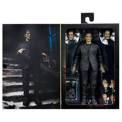 Figura articulada NECA de Frankenstein Monster con traje negro - 3