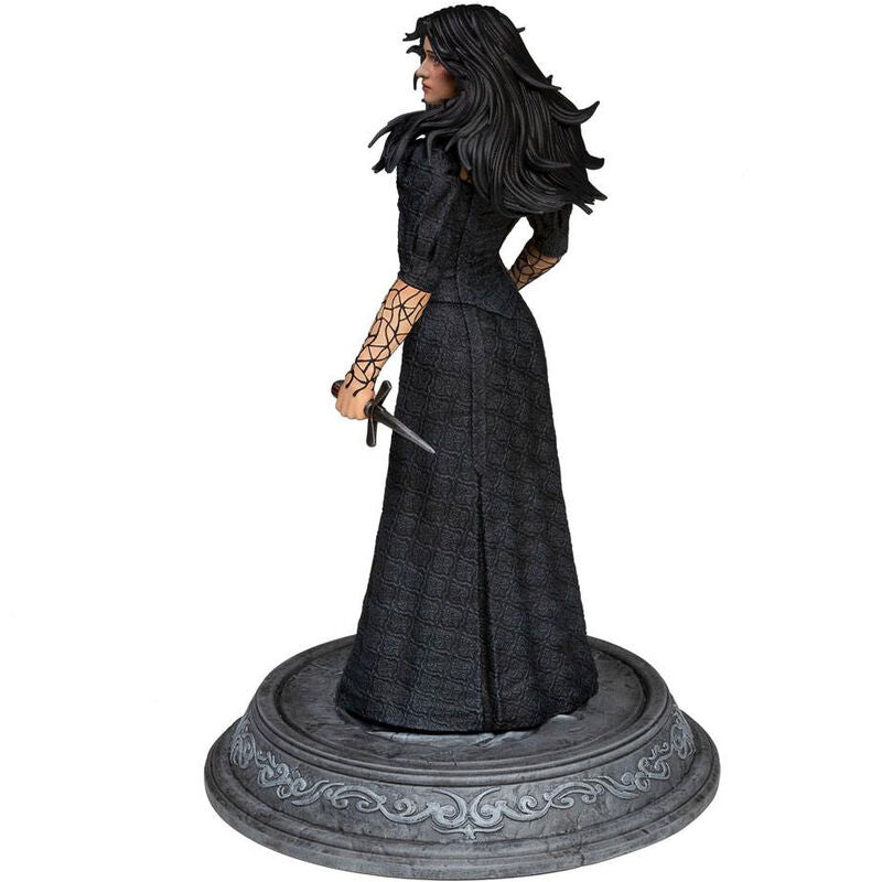 Estatua de Yennefer de The Witcher con vestido negro, espada y base ornamental - 3