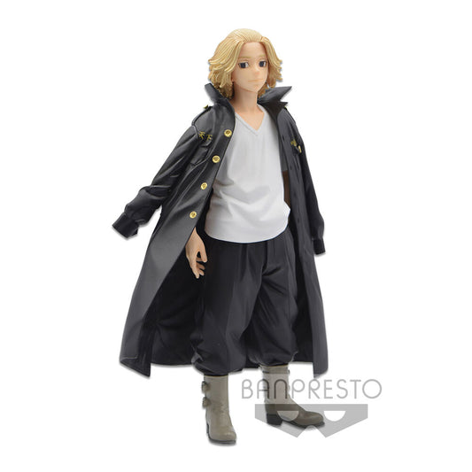 Figura de Sano Manjiro de Tokyo Revengers con abrigo negro