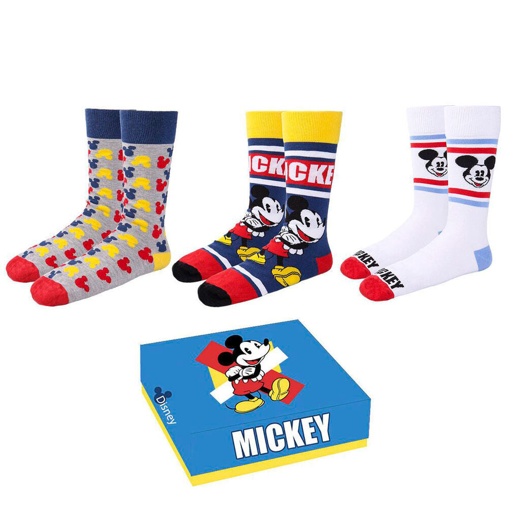 Set de tres pares de calcetines Mickey Disney con diseños estampados