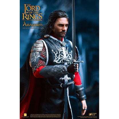 Figura articulada de Aragorn de El Señor de los Anillos con espada