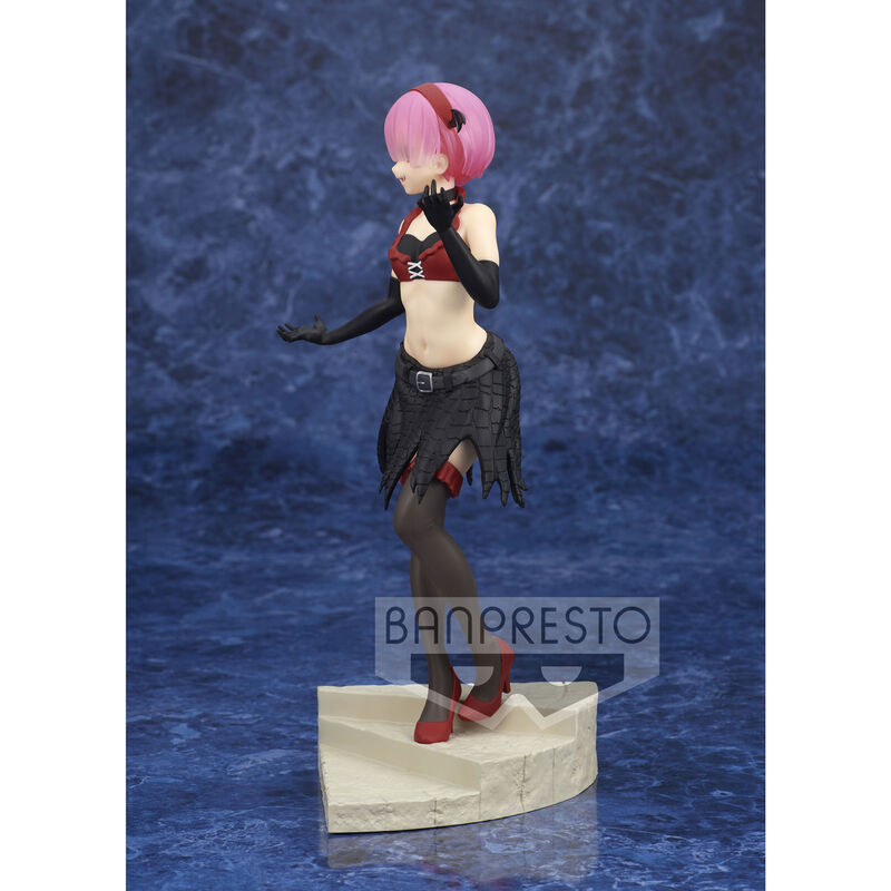 Figura de Ram de Re:Zero con alas negras sobre una base escalonada - 3