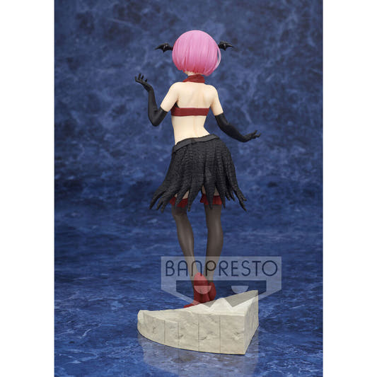 Figura de Ram de Re:Zero con alas negras sobre una base escalonada - 5