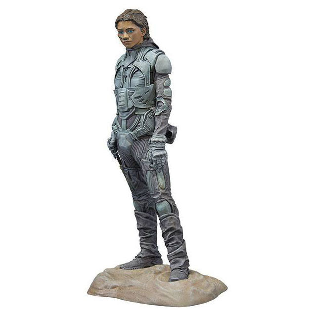 Estatua de Chani de Dune de DARK HORSE sobre una base desértica