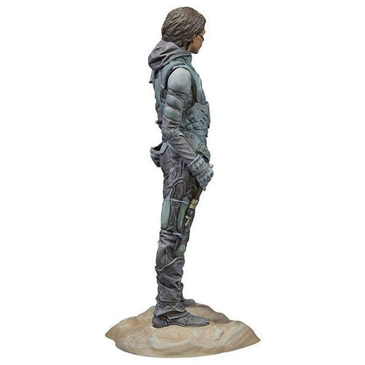 Estatua de Chani de Dune de DARK HORSE sobre una base desértica - 5