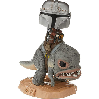 Figura POP de The Mandalorian montado sobre un blurg