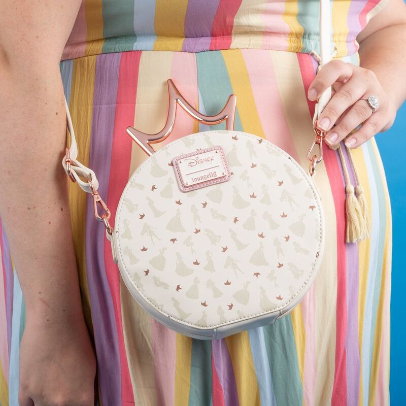 Bolso Loungefly de princesas Disney con corona metálica