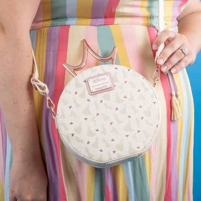 Bolso Loungefly de princesas Disney con corona metálica