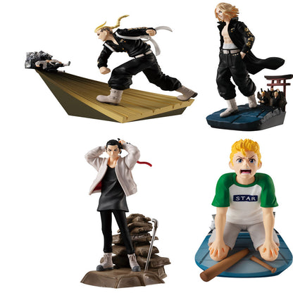 Expositor MEGAHOUSE Petitrama Tokyo Revengers con cuatro figuras Toman - 3