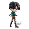 Figura Q Posket de Levi de Attack on Titan con capa verde