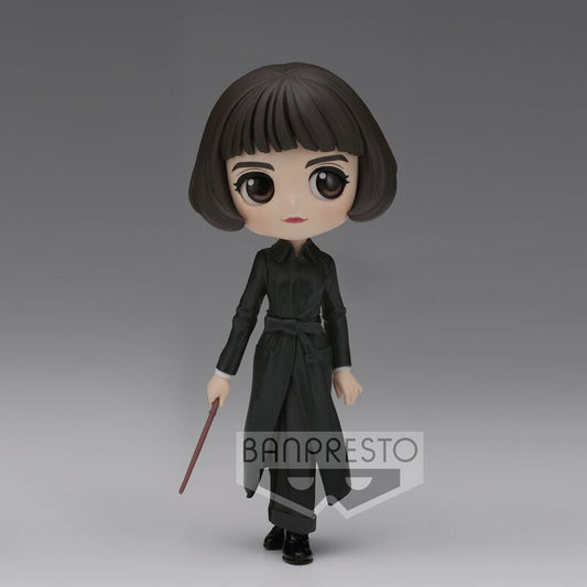 Figura Q Posket de Tina Goldstein con traje negro y varita