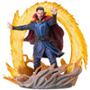 Figura de Doctor Strange Marvel con efecto circular de magia naranja