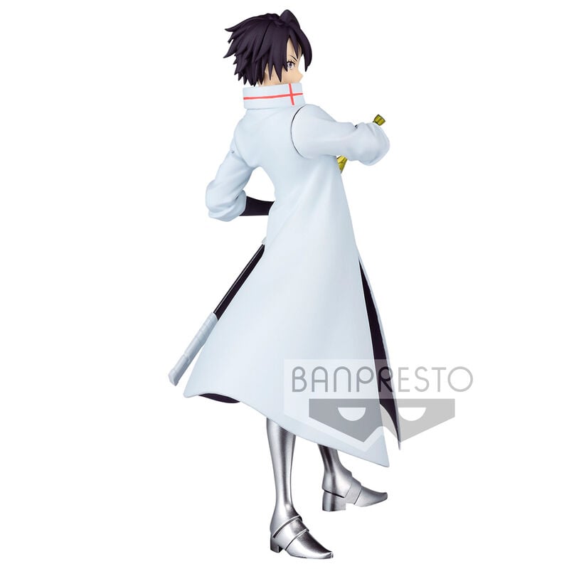 Figura Banpresto de Hinata Sakaguchi con capa y espada - 2