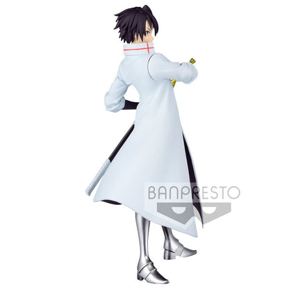 Figura Banpresto de Hinata Sakaguchi con capa y espada - 2
