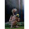 Figura NECA de E.T. sosteniendo una maceta con flores