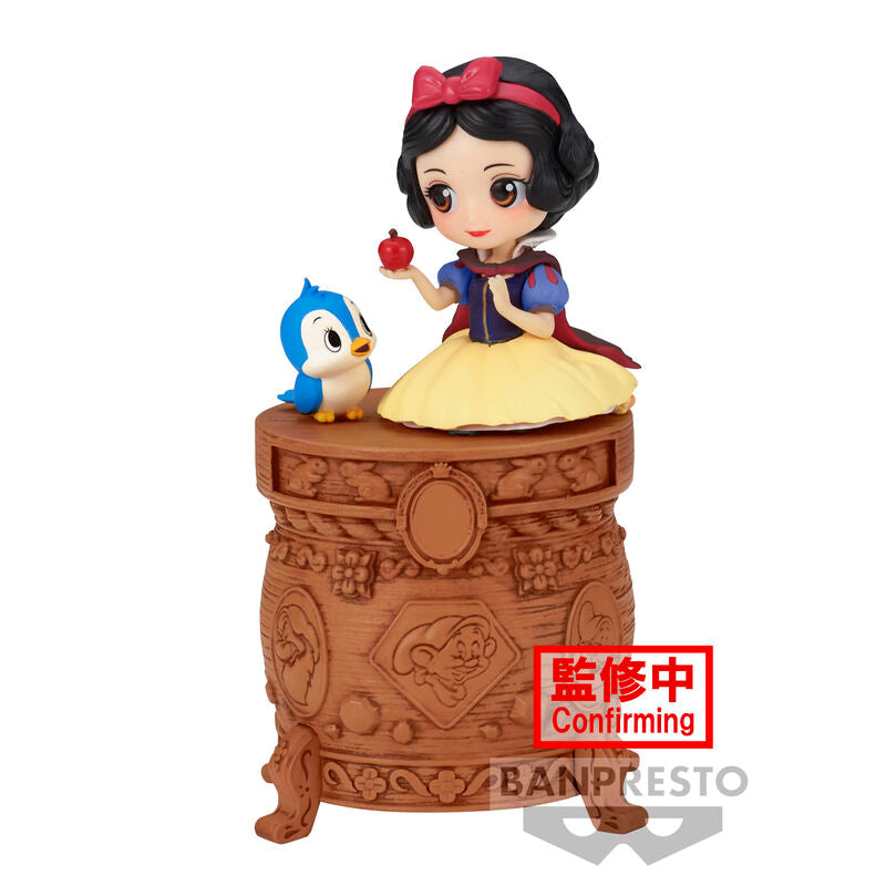 Figura Q Posket de Blancanieves Disney con manzana, pájaro azul y base ornamental