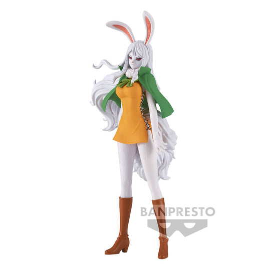 Figura de Carrot de One Piece con capa verde y vestido naranja