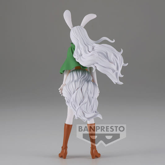 Figura de Carrot de One Piece con capa verde y vestido naranja - 3