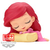 Figura Q Posket de Ariel de La Sirenita con cabello rojo y ojos cerrados