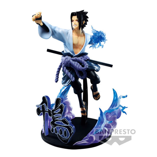 Figura de Sasuke Uchiha de Naruto Shippuden con efectos azules y violetas - 2