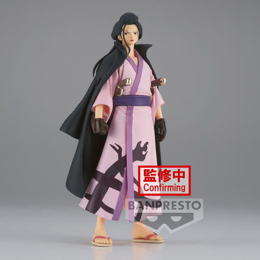 Figura de Izou de One Piece con atuendo rosa y capa negra - 3
