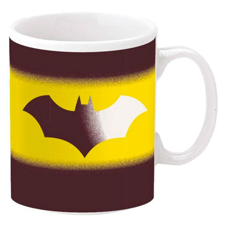 Taza de cerámica Batman DC Comics negra y amarilla con símbolo del murciélago - 2