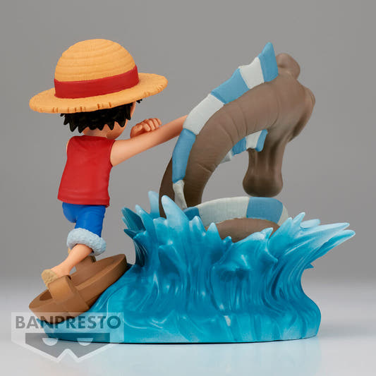 Figura de Monkey D. Luffy enfrentándose a un monstruo marino sobre una ola - 5