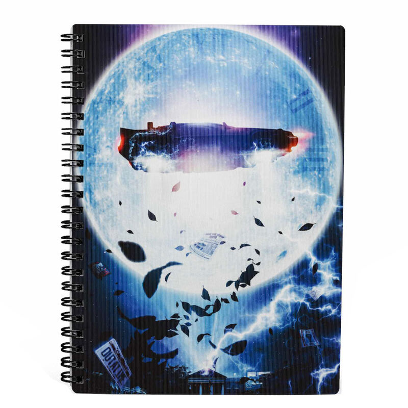 Cuaderno 3D de Regreso al Futuro con el DeLorean frente a la luna