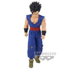 Figura de Son Gohan Ultimate Super Hero con uniforme azul y cinturón rojo