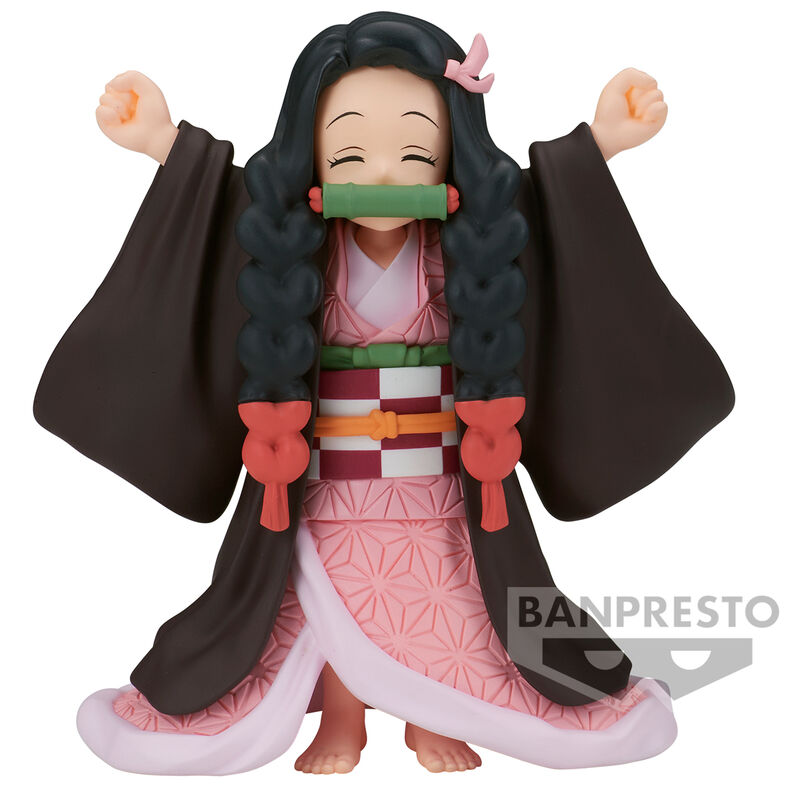 Figura de Nezuko Kamado de Demon Slayer con kimono rosa y haori oscuro