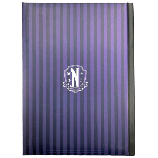 Cuaderno Wednesday morado con luz e ilustración de Miércoles con un violonchelo - 2