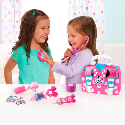 Set de doctora Minnie Disney con maletín rosa y accesorios médicos de juguete - 2
