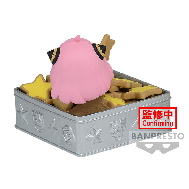 Figura de Anya Forger de SPY x FAMILY rodeada de estrellas - 4