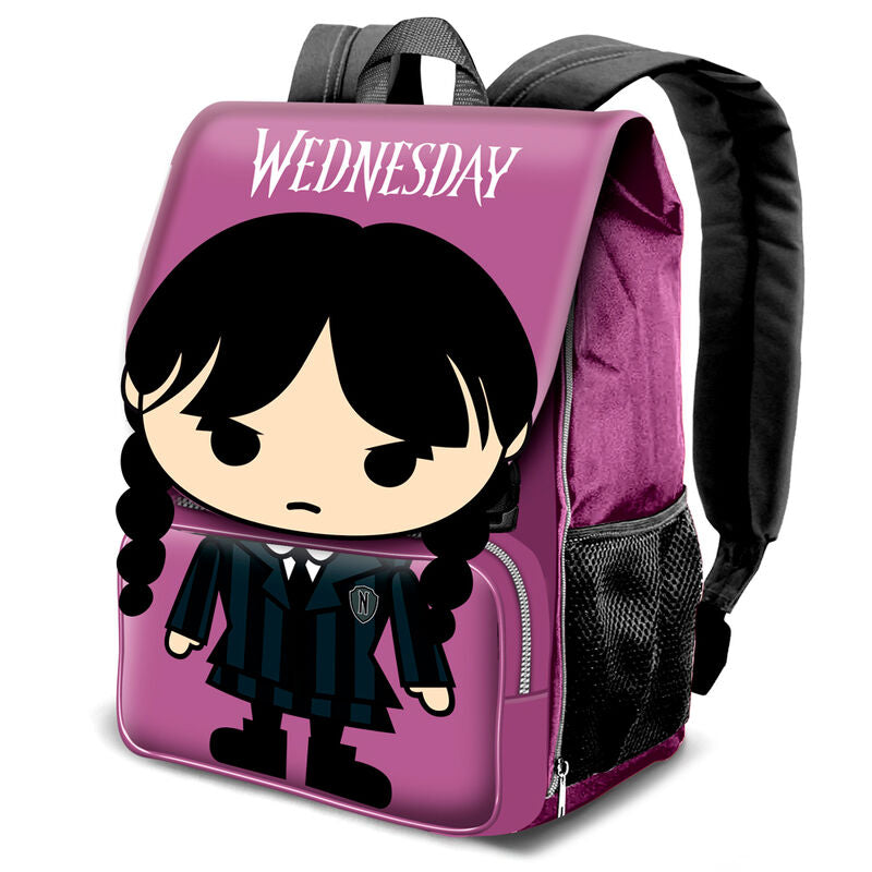 Mochila Chibi Miércoles morada con solapa y bolsillo frontal