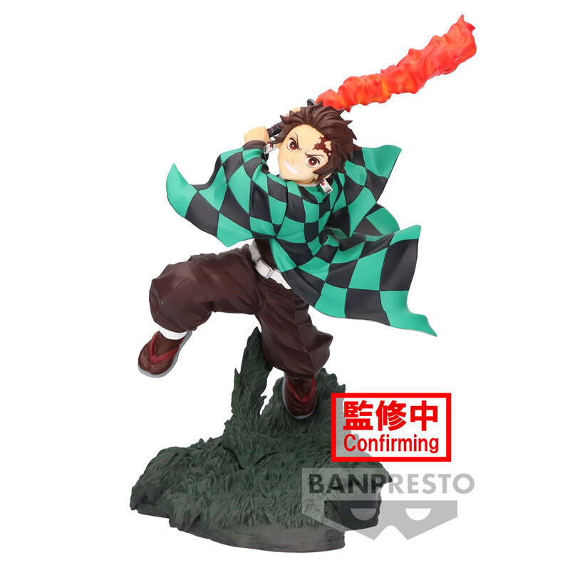 Figura de Tanjiro Kamado de Demon Slayer en pose de combate