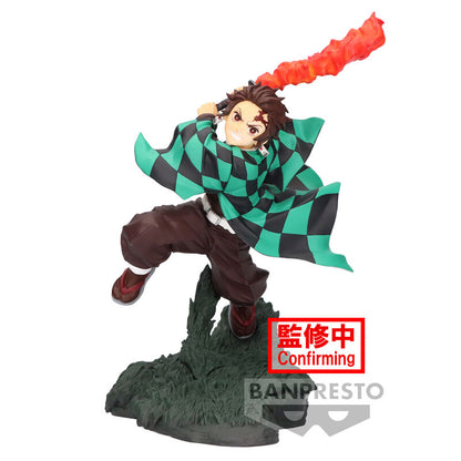 Figura de Tanjiro Kamado de Demon Slayer en pose de combate