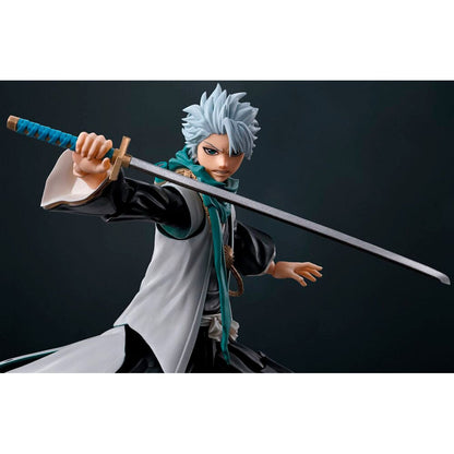 Figura articulada S.H.Figuarts de Tōshirō Hitsugaya con abrigo gris y bufanda turquesa - 3