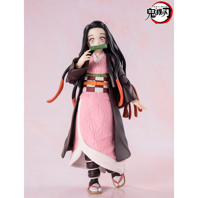 Figura articulada S.H.Figuarts de Nezuko Kamado con kimono rosa y bozal de bambú - 2