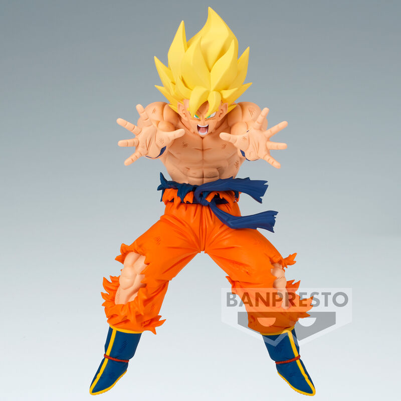 Figura de Son Goku Super Saiyan en pose de combate - 2