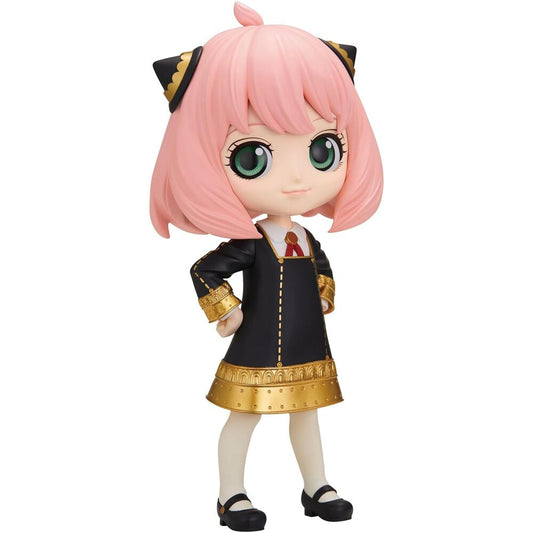 Figura Q Posket de Anya Forger con pelo rosa y vestido negro y dorado