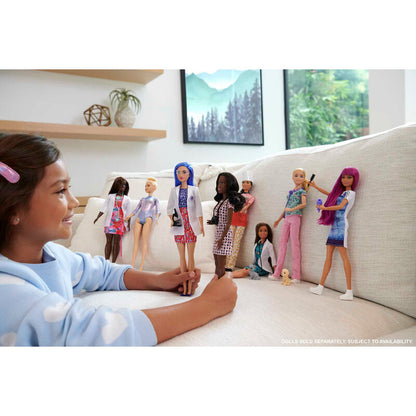 Muñeca Barbie Enfermera con uniforme y estetoscopio - 3
