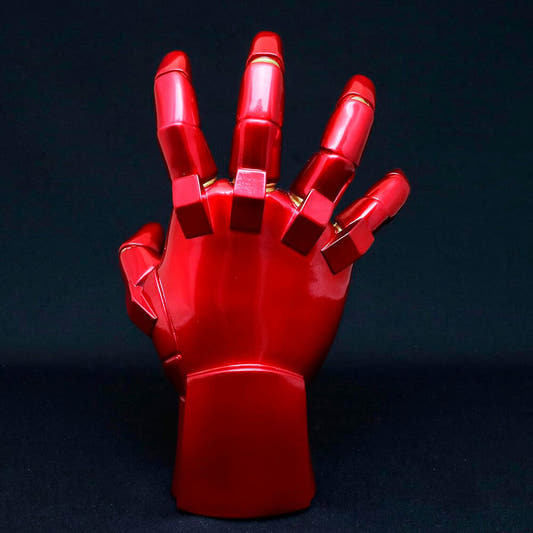 Estatua Heroic Hands de Iron Man con mano acorazada roja y reactor circular - 2
