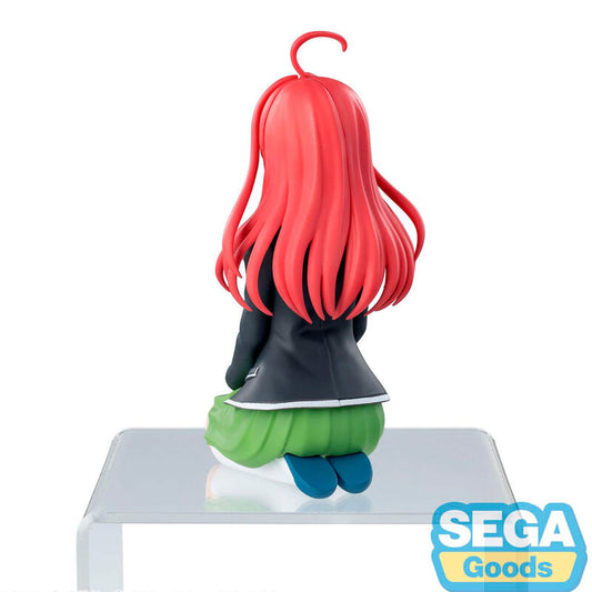 Figura sentada de Itsuki Nakano con cabello rojo y uniforme escolar - 3