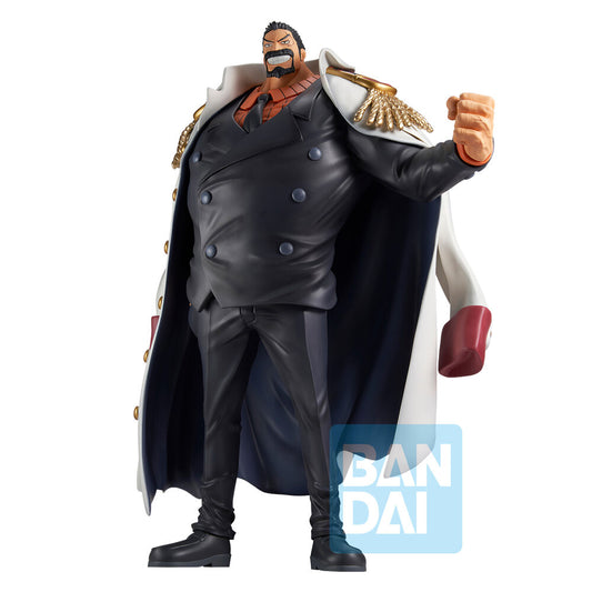 Figura Ichibansho de Monkey D. Garp con capa blanca y puño alzado - 2
