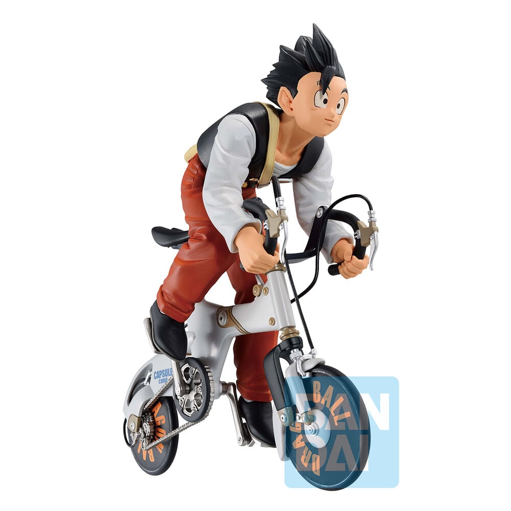 Figura Ichibansho de Son Gohan sobre una bicicleta