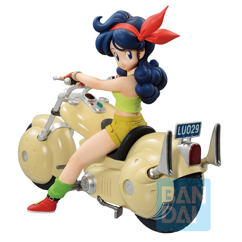 Figura Ichibansho de Lunch de Dragon Ball Z sobre una motocicleta