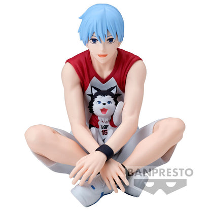 Figura Banpresto de Tetsuya Kuroko sentado junto a Tetsuya